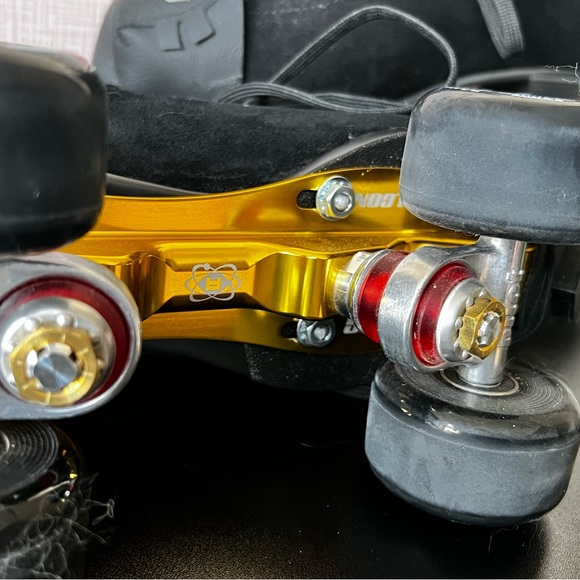 Moxi Lollys custom Black and Gold - Picture 4 of 9